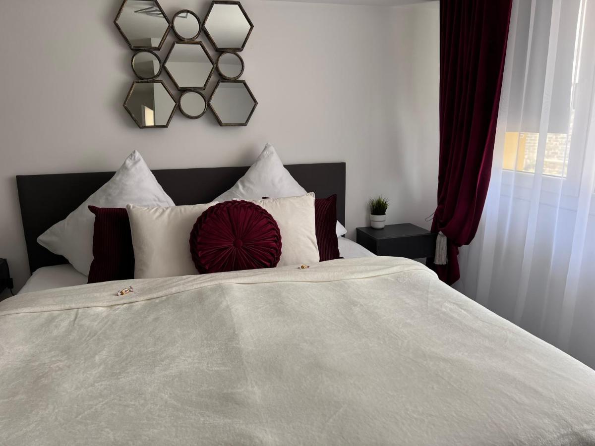 Prime Host Dream Apartment Карлсруе Екстериор снимка