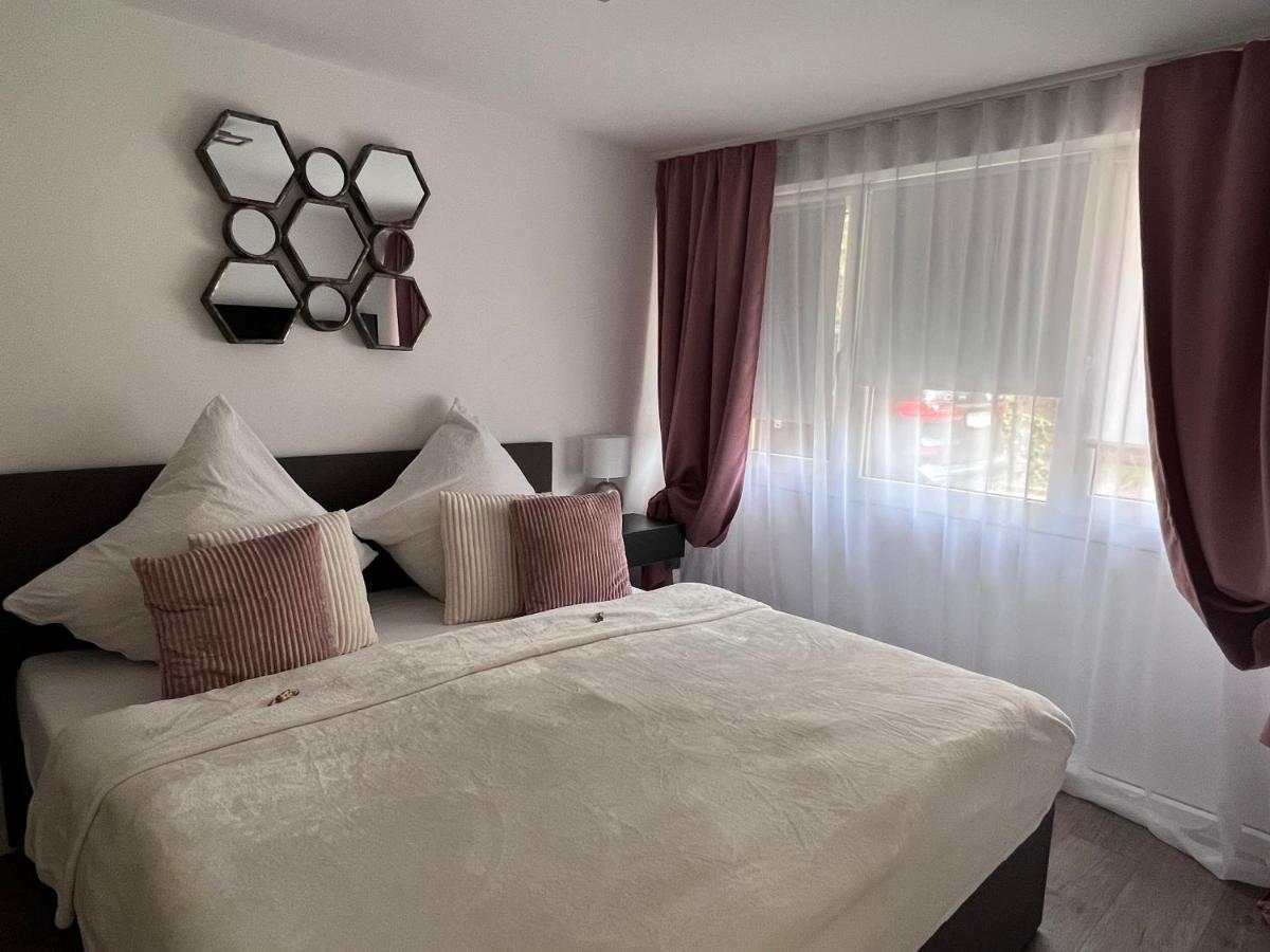 Prime Host Dream Apartment Карлсруе Екстериор снимка