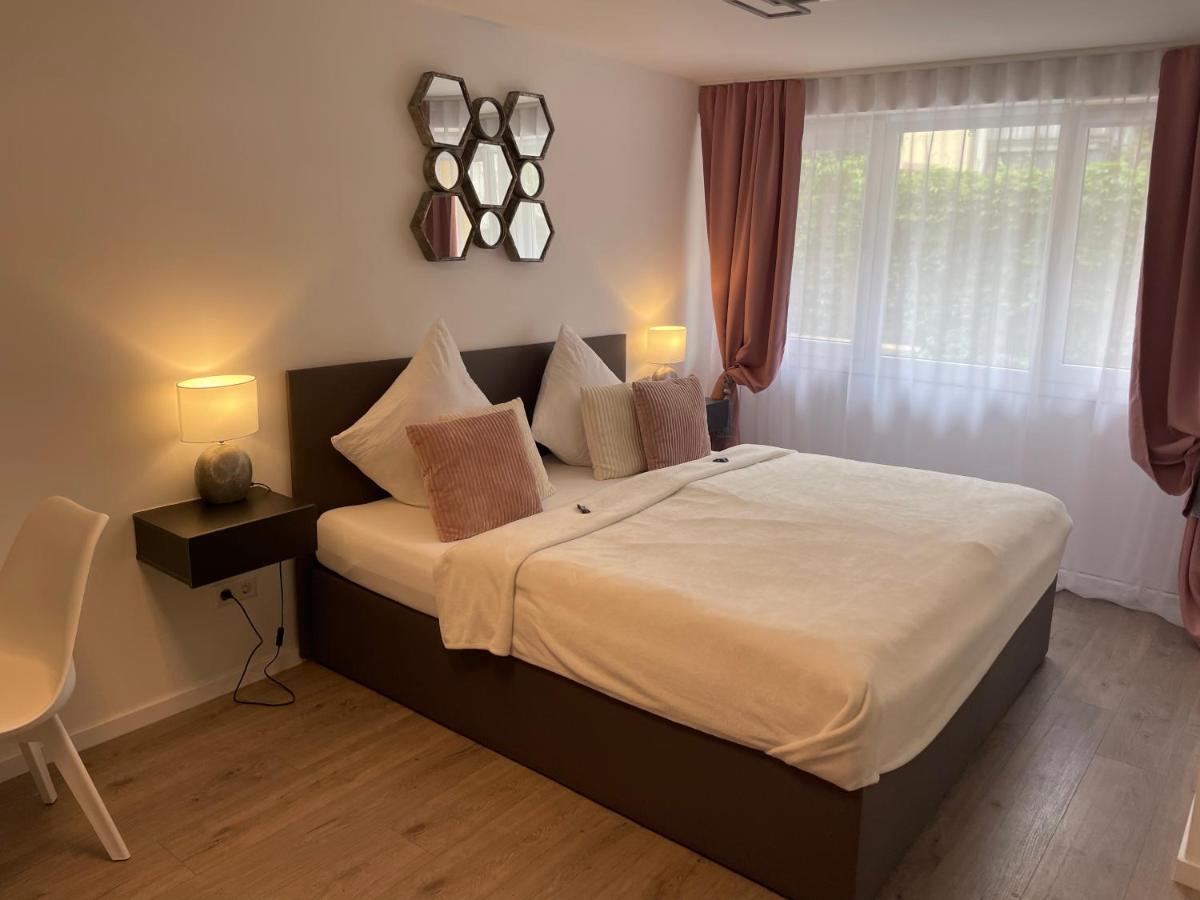 Prime Host Dream Apartment Карлсруе Екстериор снимка