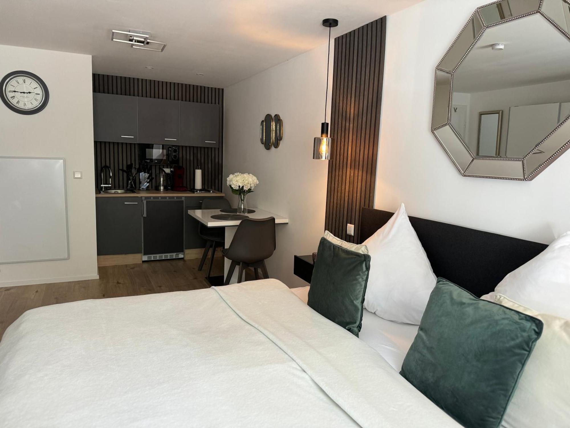 Prime Host Dream Apartment Карлсруе Екстериор снимка